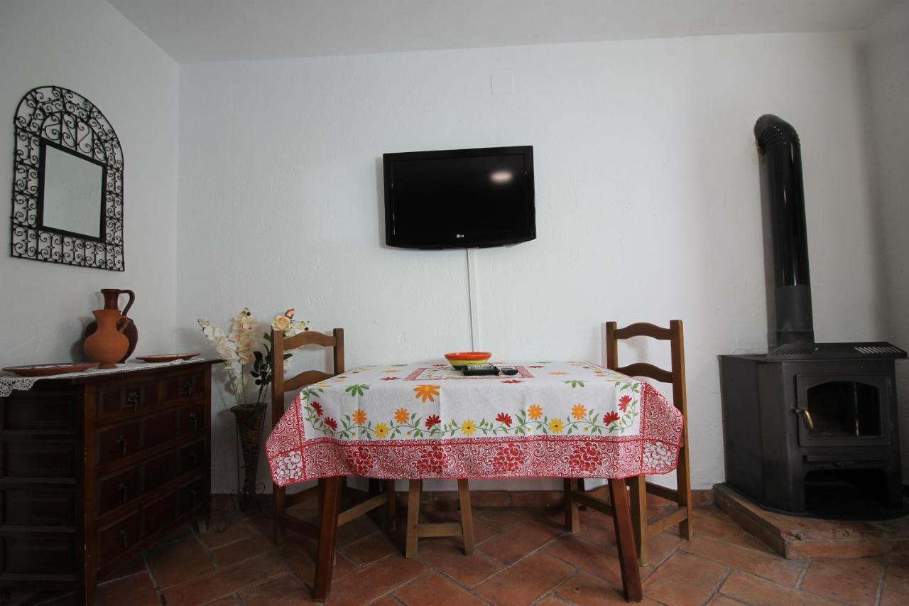 Casas Rurales Juzcar Centro Júzcar Exterior foto
